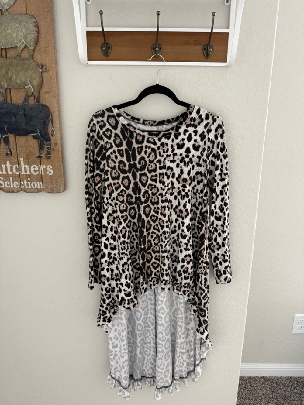 Leopard Print High-Low Tunic Top - Neutral Animal Print